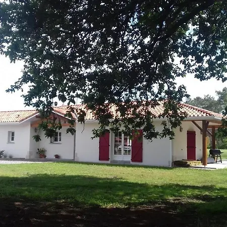 Le Clos Des Pins Dom wakacyjny *
