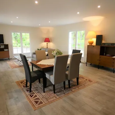 Le Clos Des Pins Semesterbostad